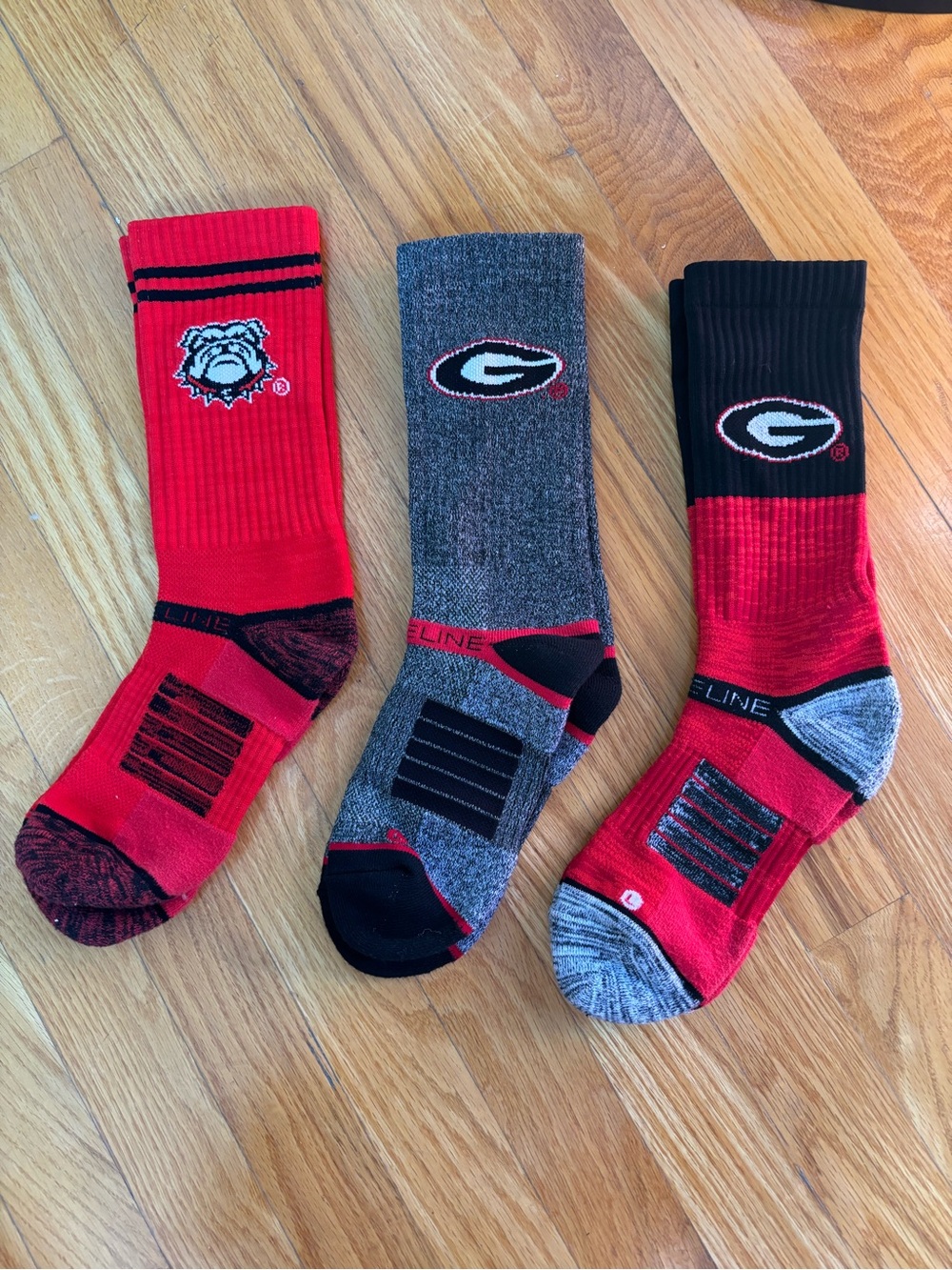 University of Georgia Team Logo Youth Athletic Crew Socks - Red, Black & Gray